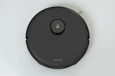 Robot hút bụi lau nhà Roborock Q Revo Edge 5V1 Màu Đen